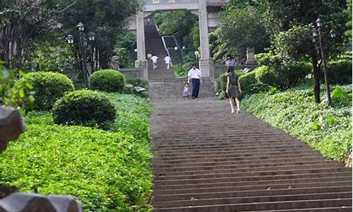 雷岗公园历史,虫雷岗公园